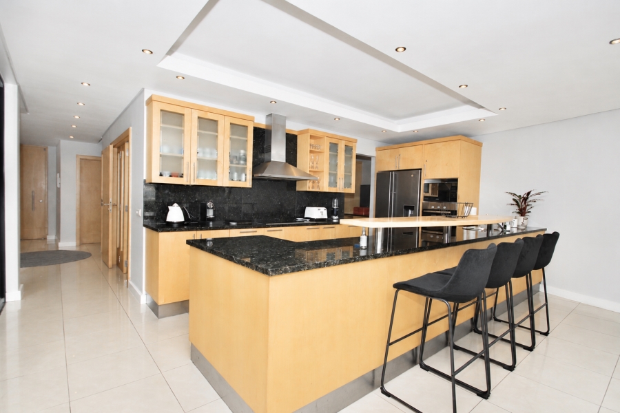 3 Bedroom Property for Sale in Sunset Beach Western Cape